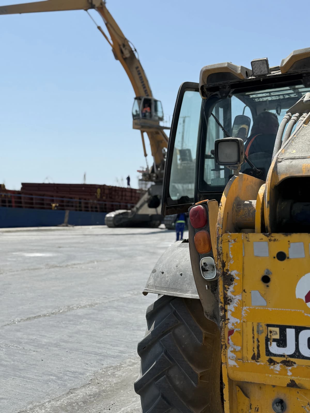 Port Midia gallery photo 19