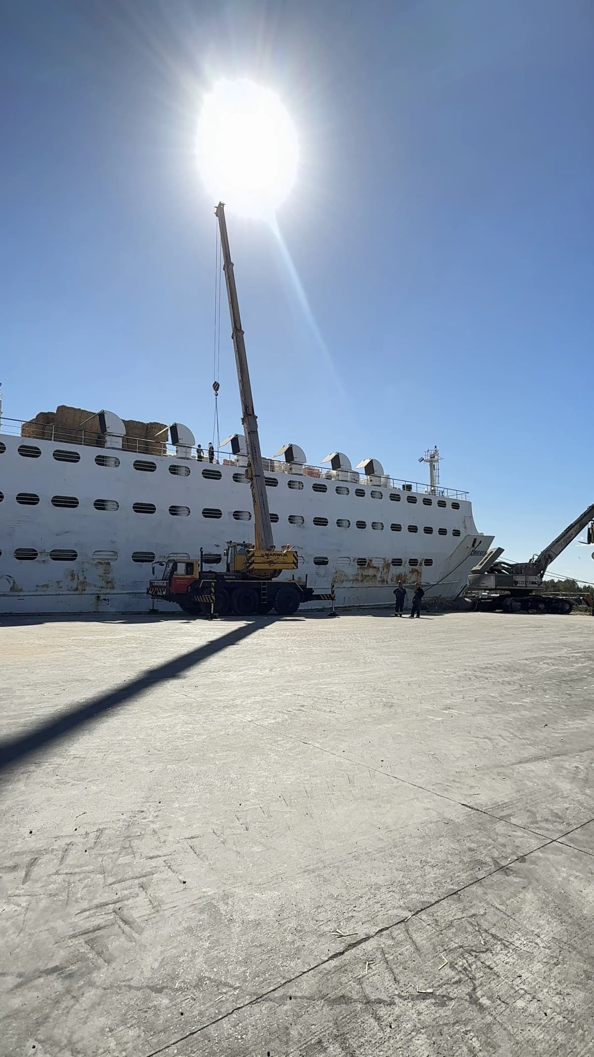 Port Midia gallery photo 29